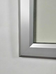 Profil zewnętrzny w gablocie zewnętrznej