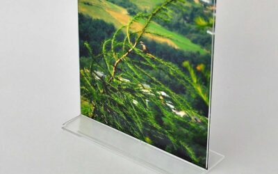 Stojaki z plexi i ekspozytory