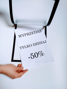 Wymiana kartki w ramce samoprzylepnej magnetycznej